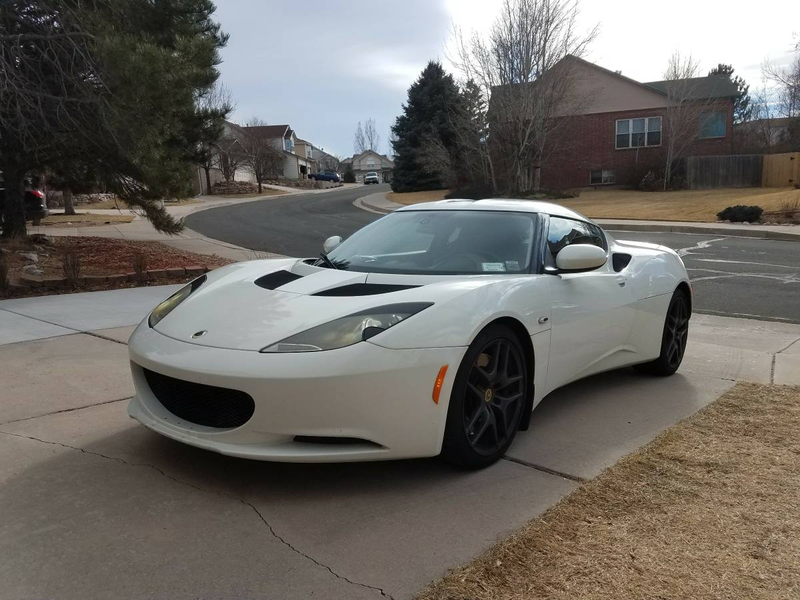 Illustration for article titled For $33,500, Could This 2011 Lotus Evora Be Your Everything?